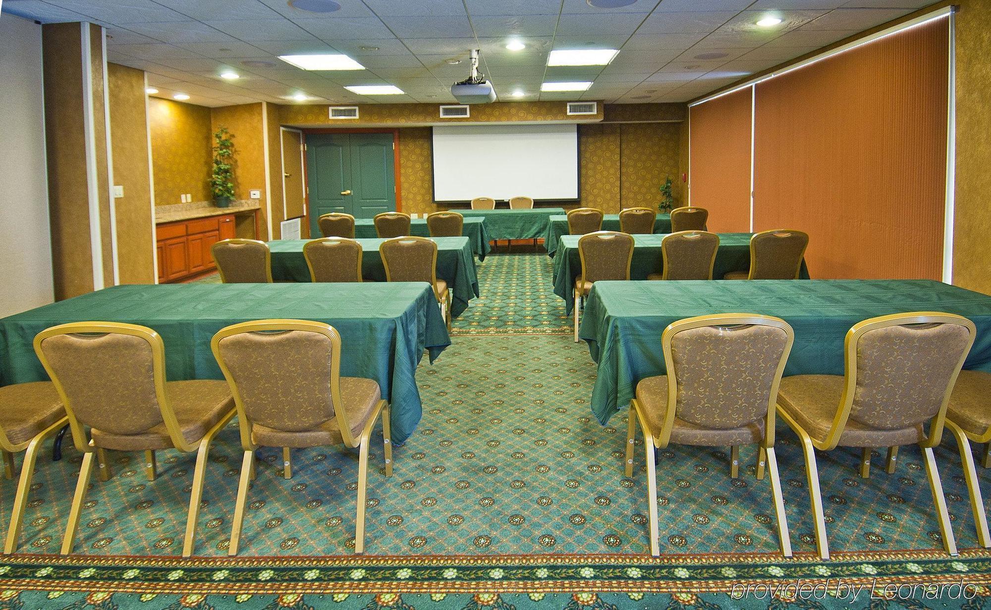 Spark By Hilton Redlands Negocio foto